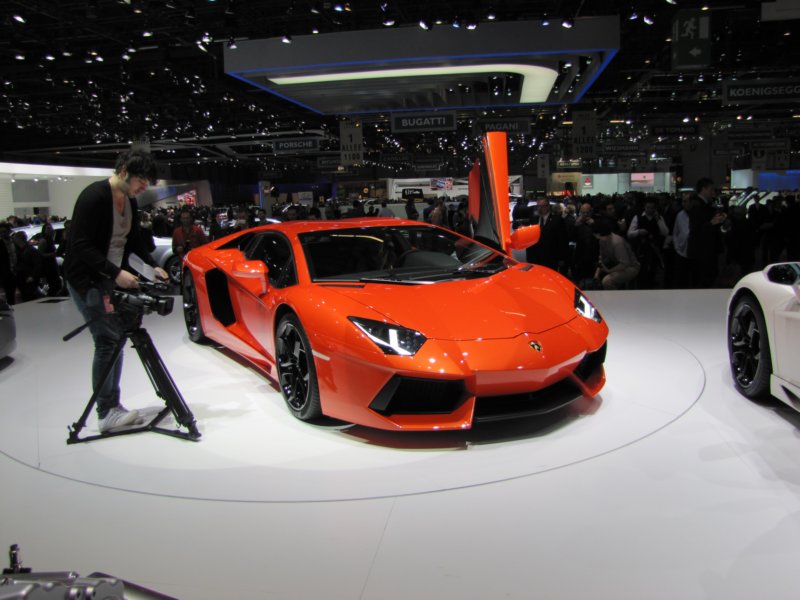 lamborghiniaventador20.jpg