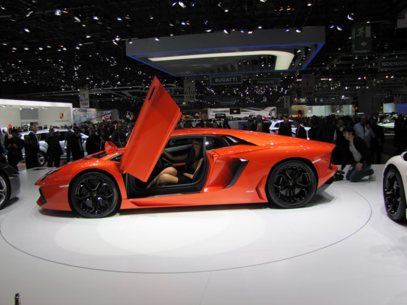 lamborghiniaventador42.jpg