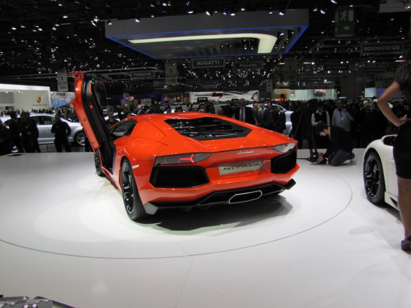 lamborghiniaventador43.jpg