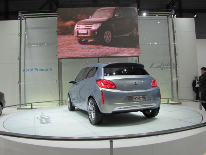 mitsubishiglobalsmallconcept35.jpg
