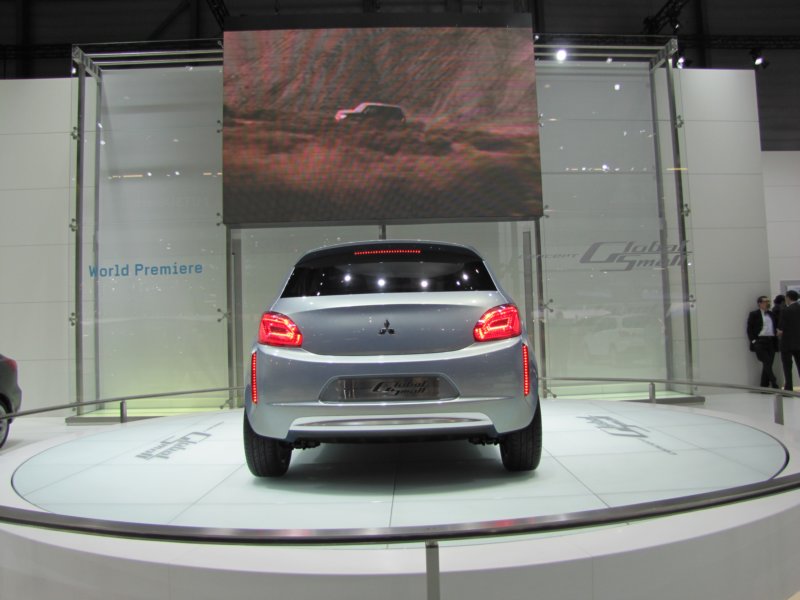 mitsubishiglobalsmallconcept6.jpg
