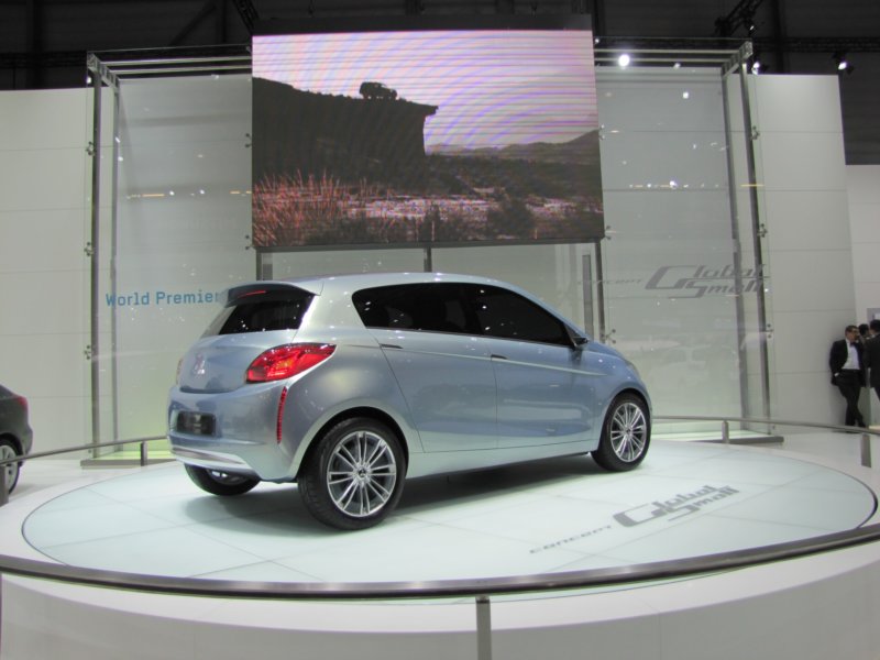 mitsubishiglobalsmallconcept8.jpg