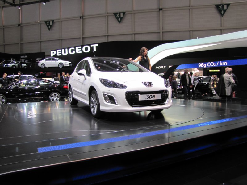 peugeot30815.jpg