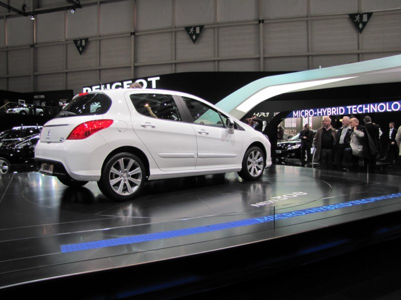 peugeot3086.jpg