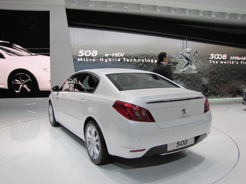 peugeot5085.jpg