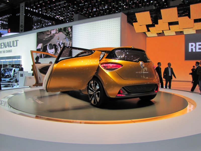 renaultrspace21.jpg