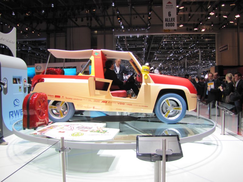 rinspeedbamboo25.jpg