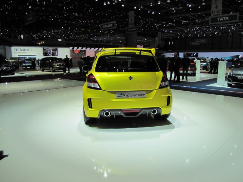 suzukiswiftsconcept15.jpg