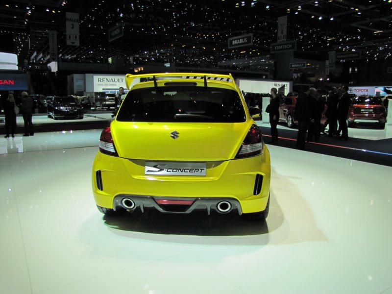 suzukiswiftsconcept17.jpg