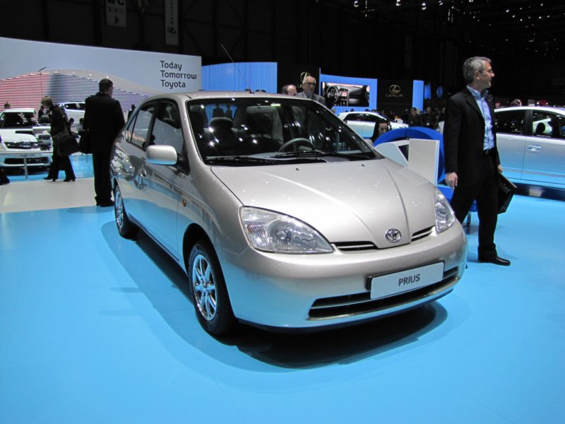 toyotaprius199720034.jpg