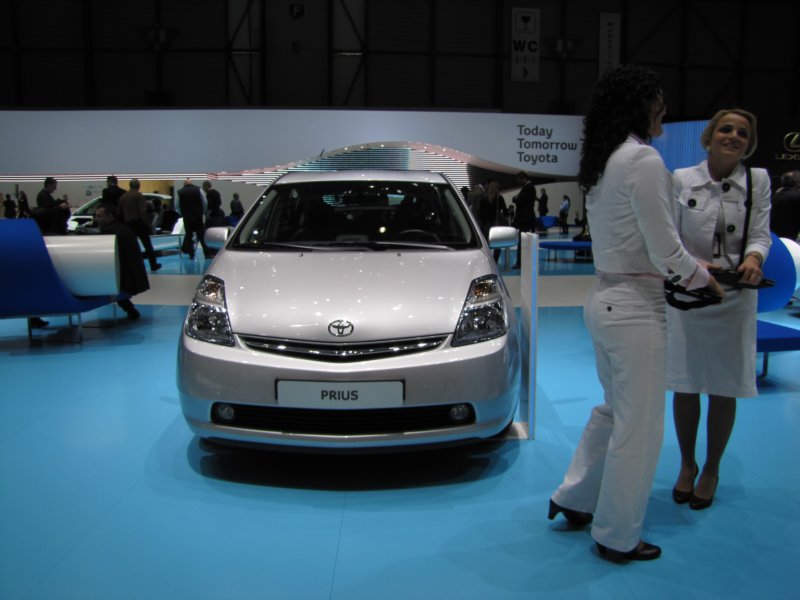 toyotaprius200320093.jpg