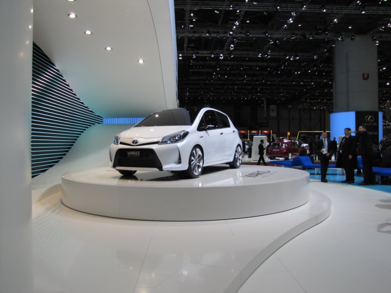 toyotayarishsdconcept28.jpg