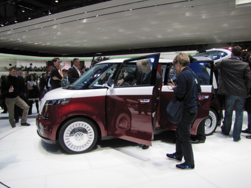 volkswagenbulliconcept.jpg