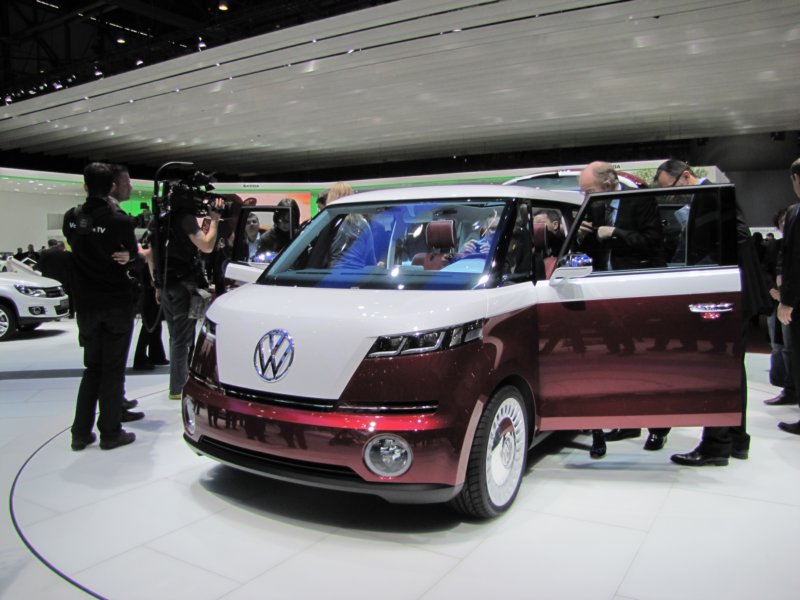 volkswagenbulliconcept10.jpg