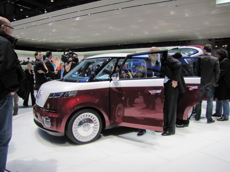 volkswagenbulliconcept2.jpg