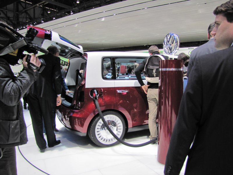 volkswagenbulliconcept30.jpg
