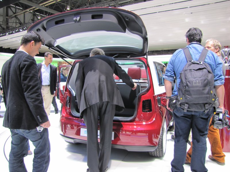 volkswagenbulliconcept39.jpg