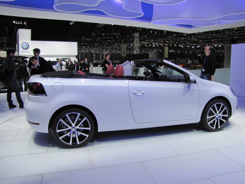 volkswagengolfcabriolet21.jpg