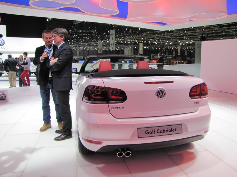 volkswagengolfcabriolet31.jpg