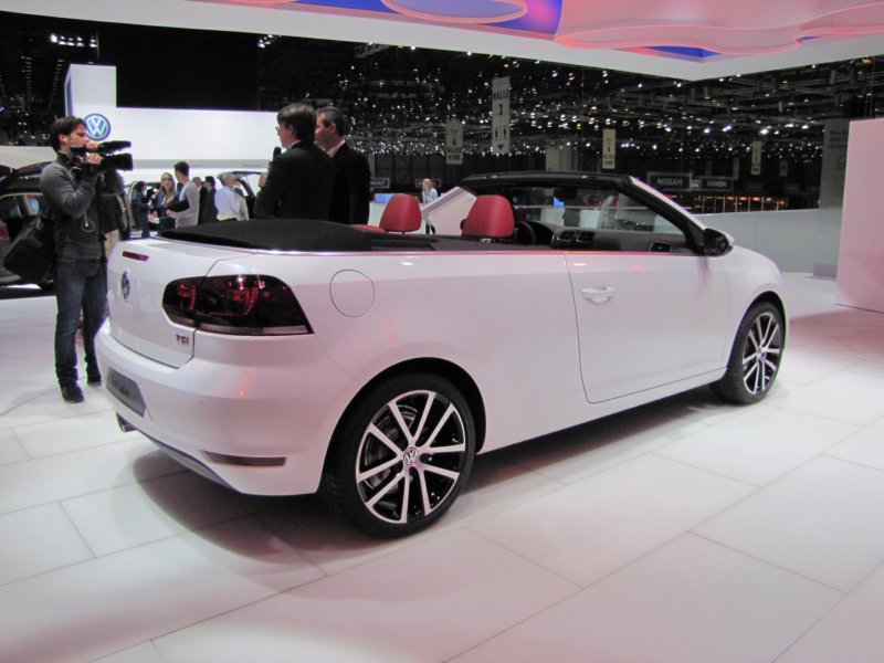 volkswagengolfcabriolet33.jpg