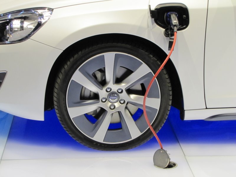 volvov60pluginhybrid24.jpg