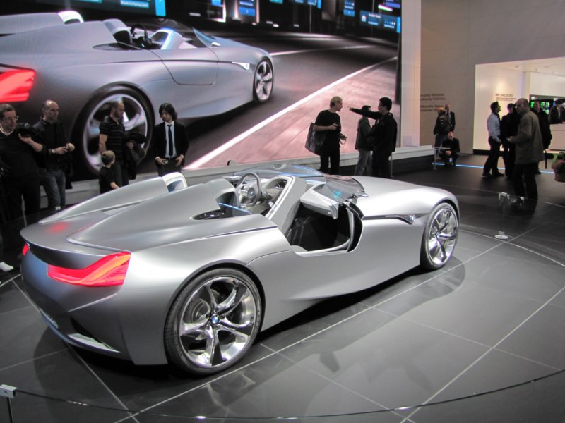 bmwvisionconnecteddrive16.jpg