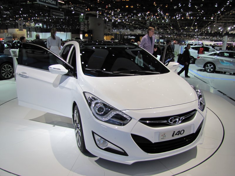 hyundaii4011.jpg
