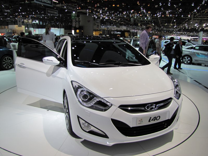 hyundaii4012.jpg