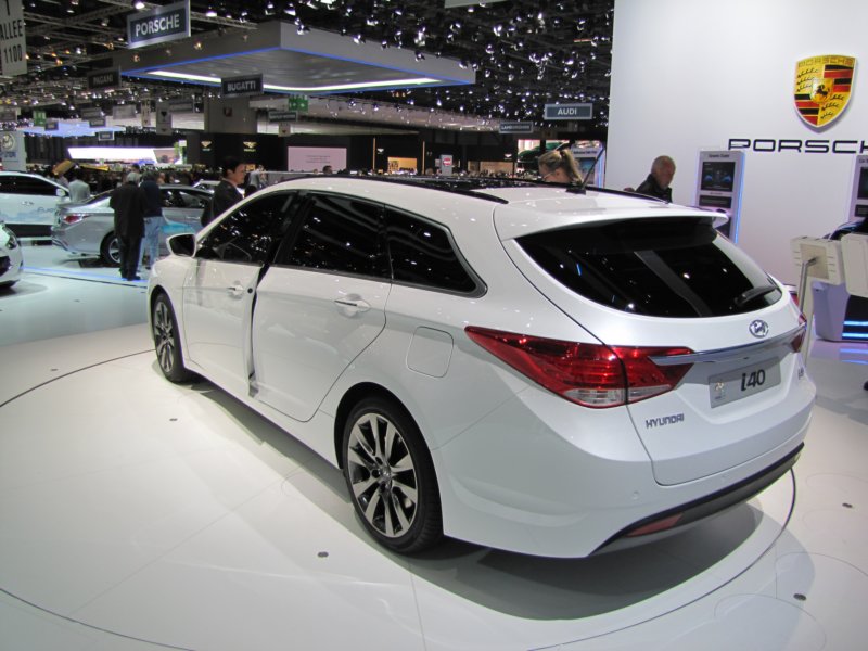 hyundaii4023.jpg