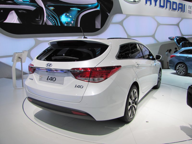 hyundaii4037.jpg