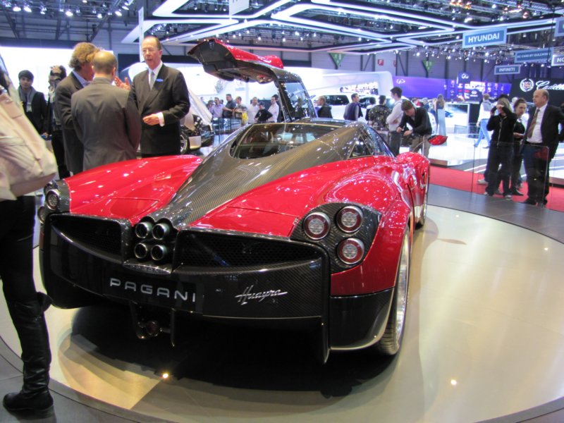 paganihuayra21.jpg