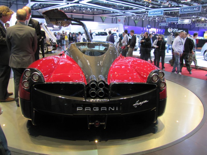 paganihuayra22.jpg