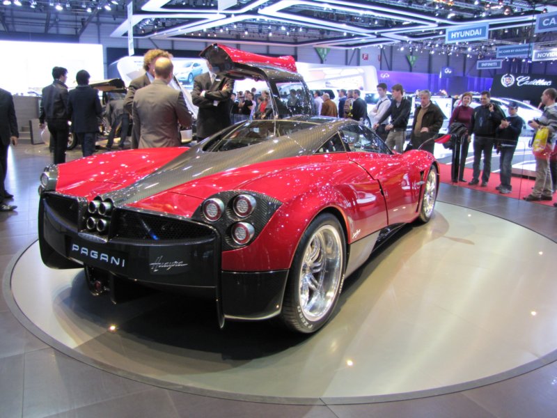 paganihuayra28.jpg
