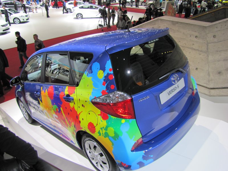toyotaversos16.jpg