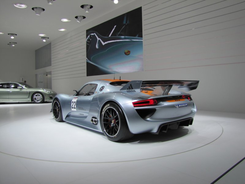 porsche918rsr22.jpg