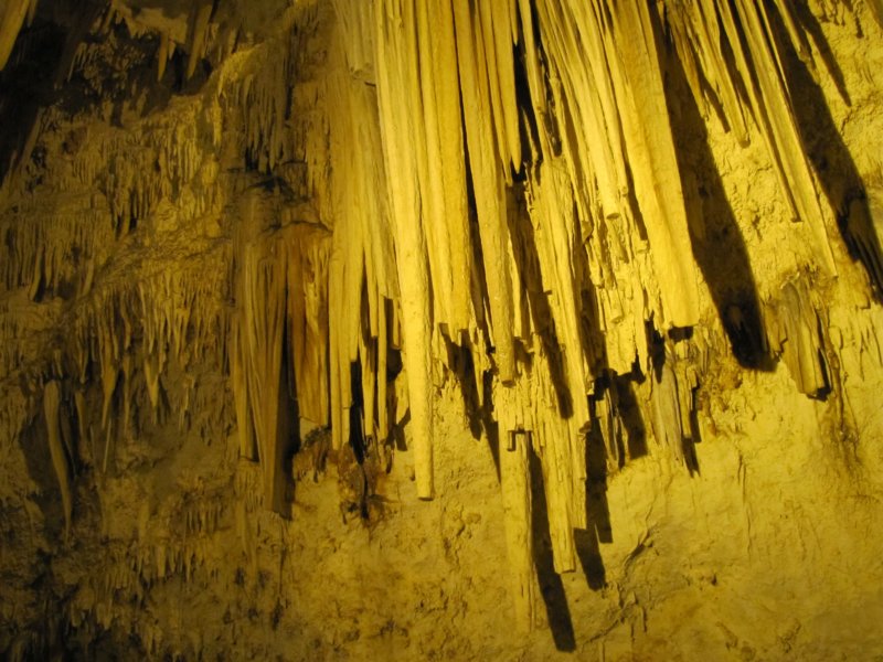 sep2011caveofagiosionnisagiaparaskevinantiparos4.jpg