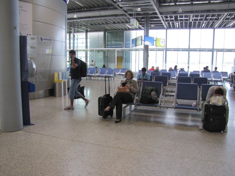 sep2011genevaairport5.jpg