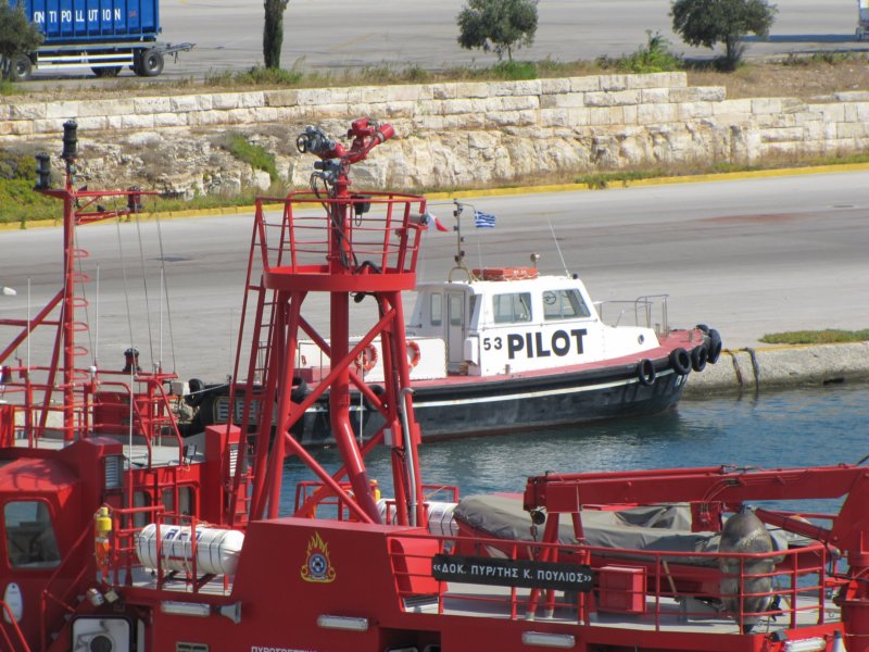 sep2011parospiraeusonbluestarparos35.jpg