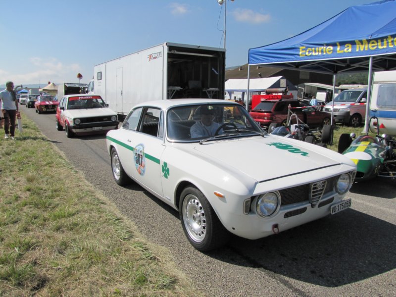 alfaromeogta1300junior1969.jpg