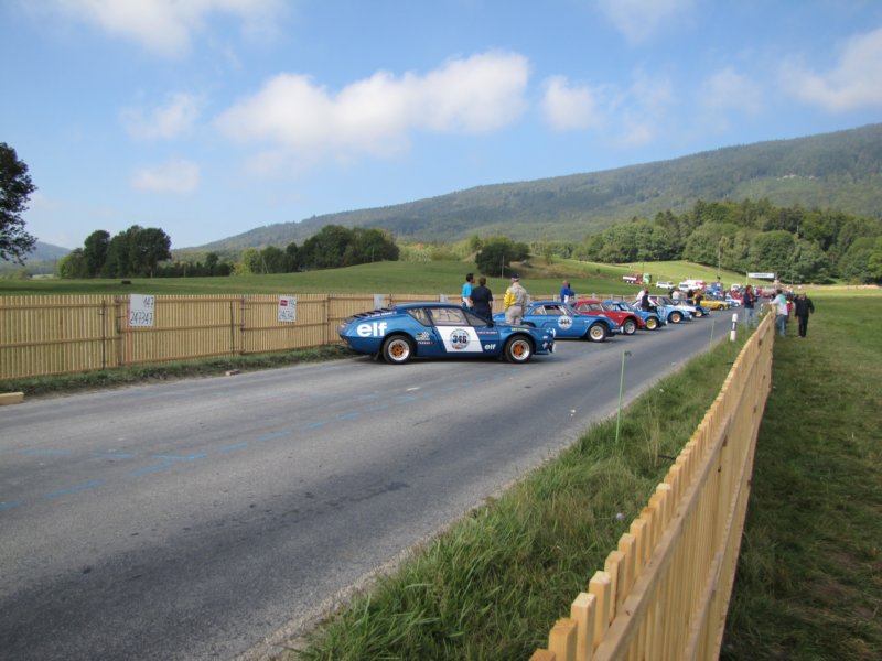 alpinerenaulta3101600ve19738.jpg