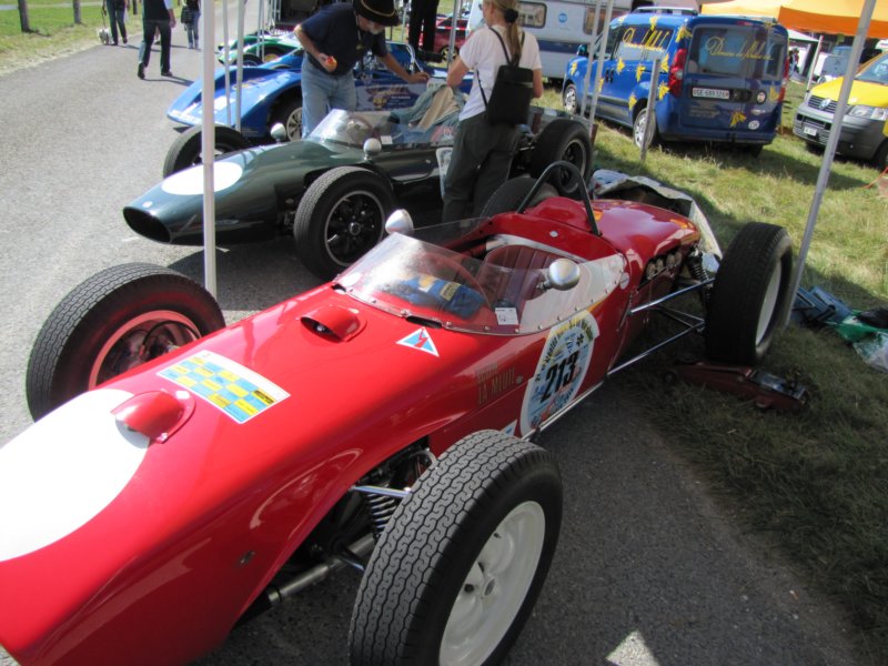 lotus18f11961.jpg