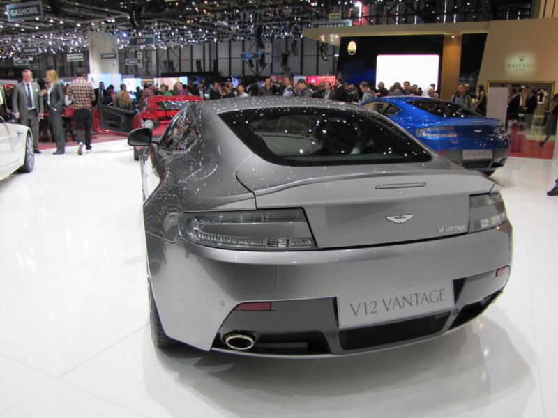astonmartinv12vantage3.jpg