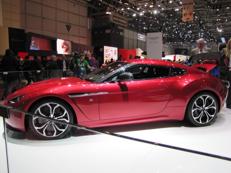 astonmartinv12zagato3.jpg