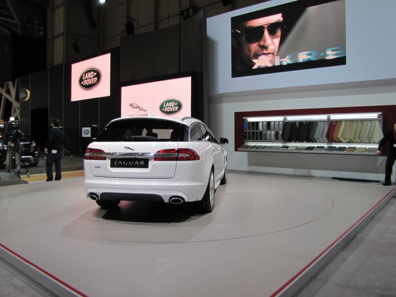 jaguarxfsportbrake11.jpg