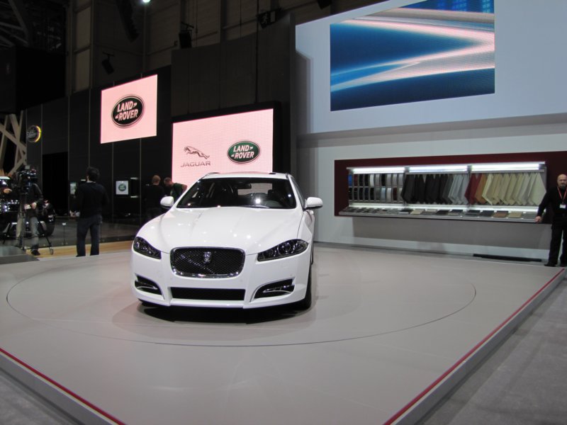jaguarxfsportbrake21.jpg