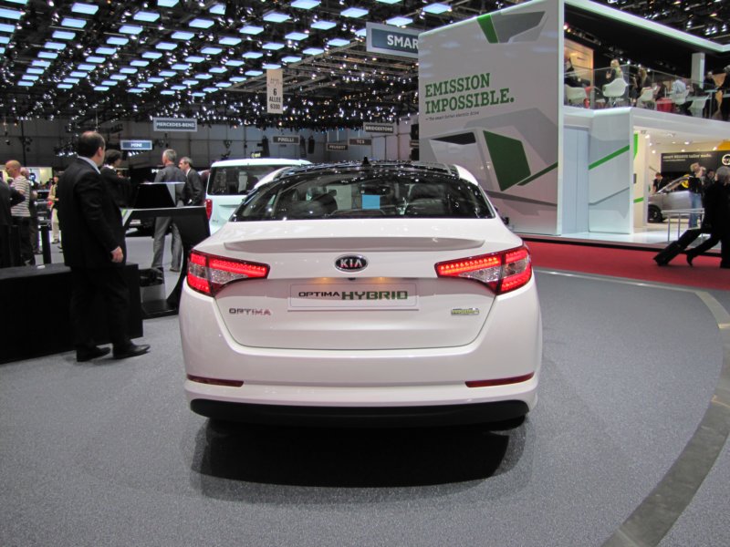 kiaoptimahybrid2.jpg