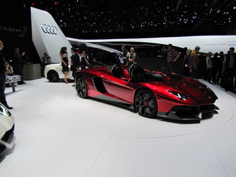 lamborghiniaventadorj17.jpg