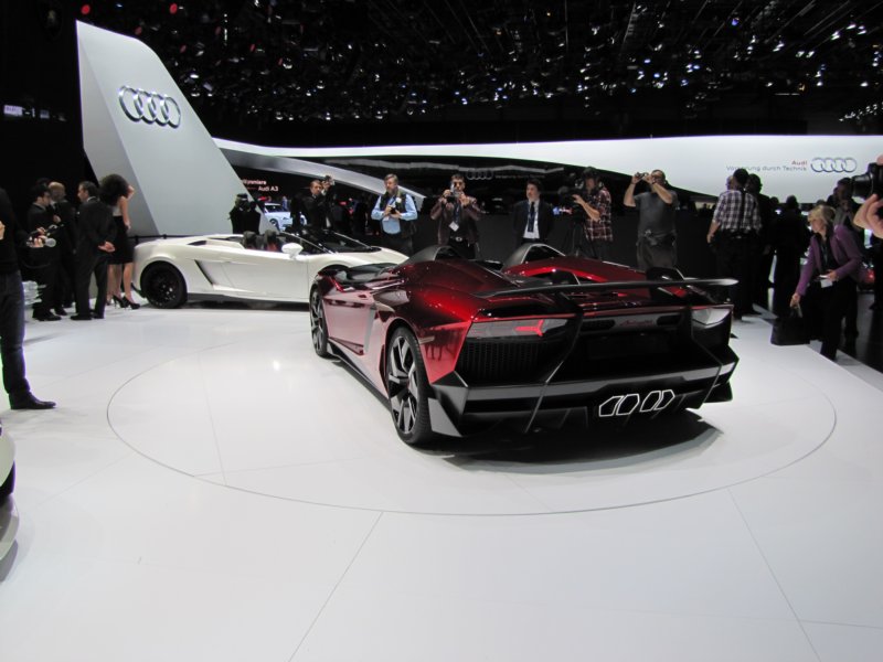 lamborghiniaventadorj24.jpg