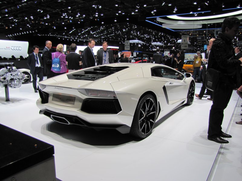 lamborghiniaventadorlp70042.jpg