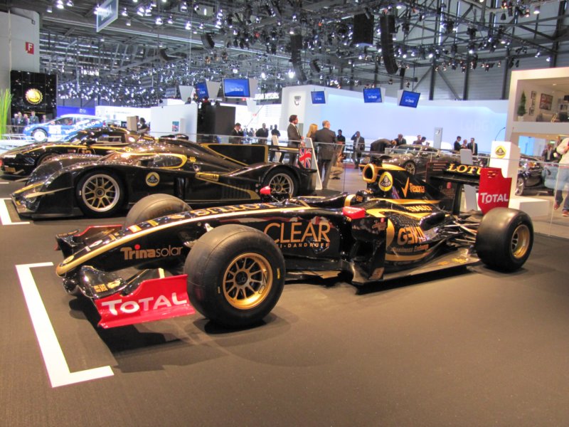 lotuse205.jpg